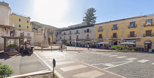 servizi principali Piazza porta san Francesco